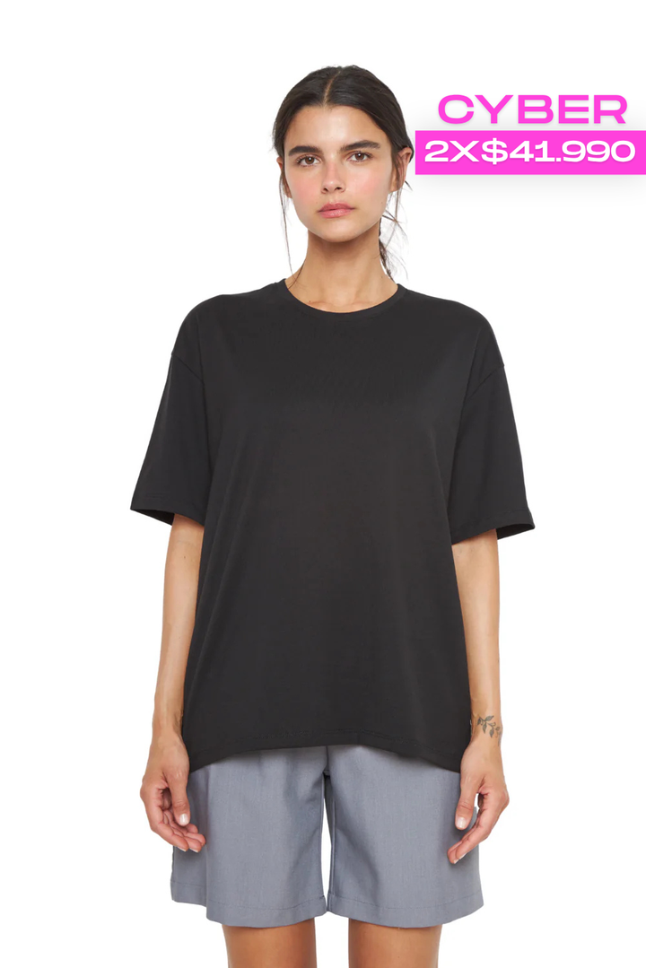 Polera Jacinta PIMA Oversize negra