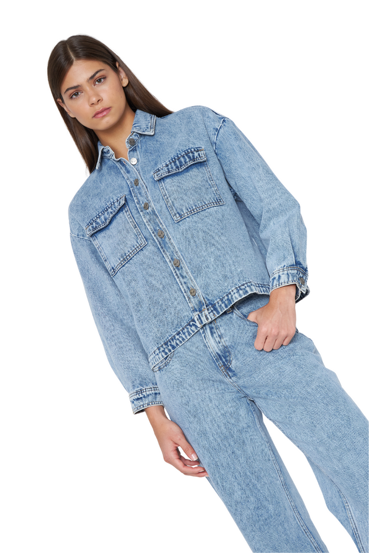 png_1500x1500_69349450