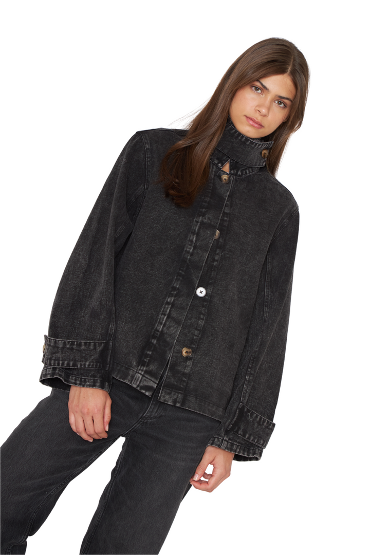 png_1500x1500_70150436