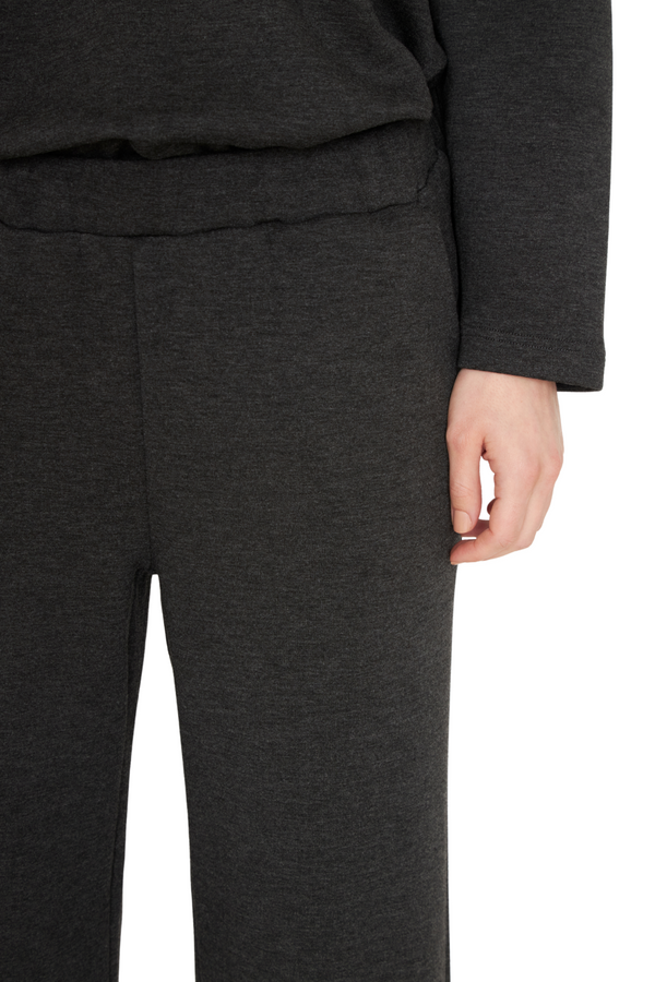 png_1500x1500_67475581