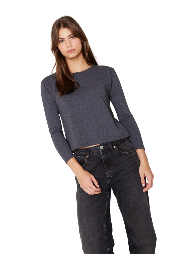 png_1500x1500_69373956