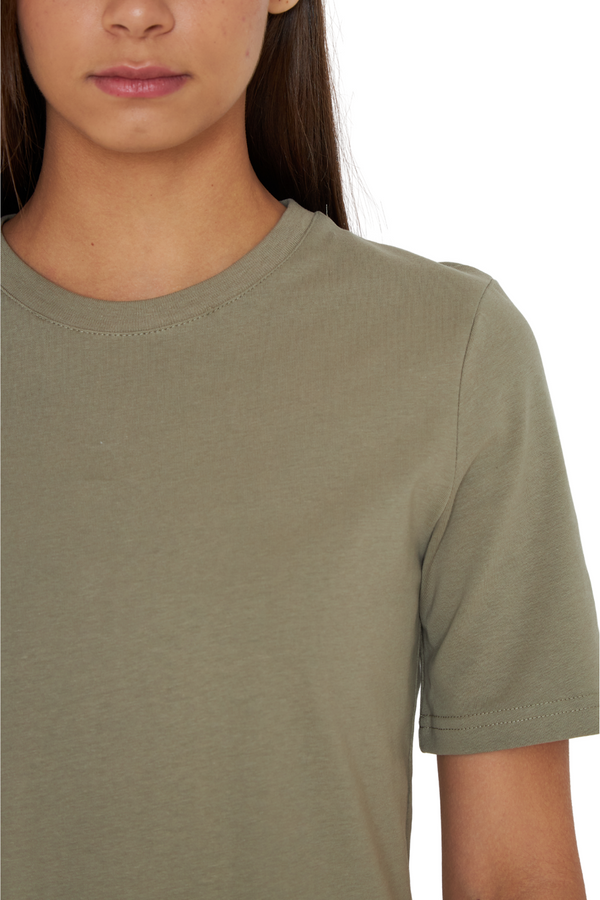 png_1500x1500_69749275