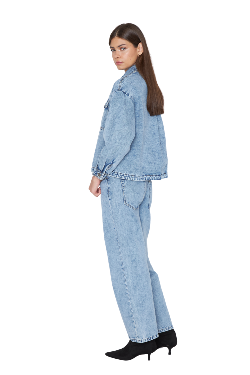 png_1500x1500_69349449