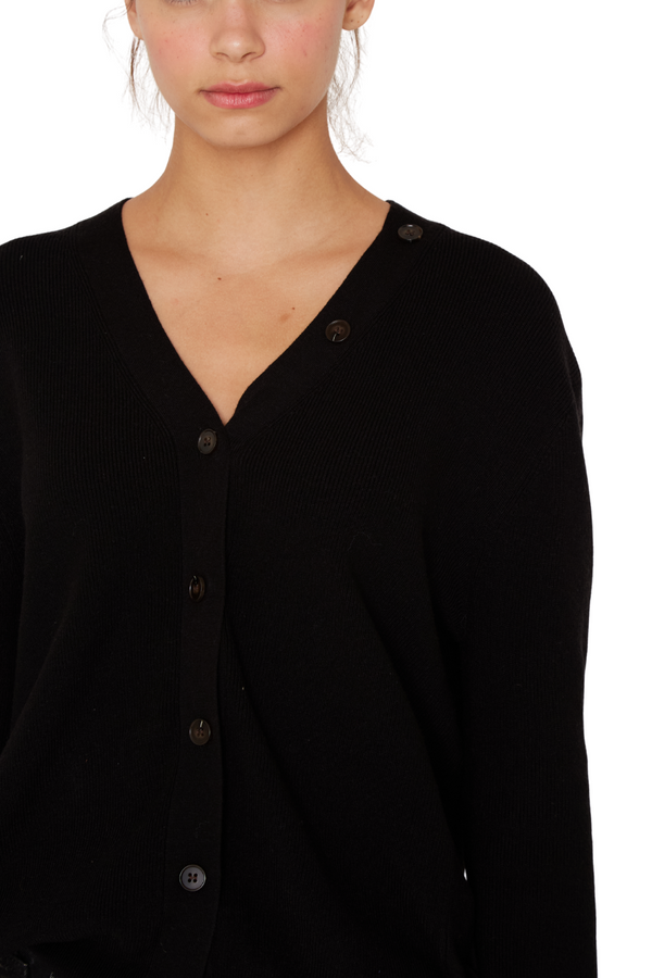 png_1500x1500_69758568