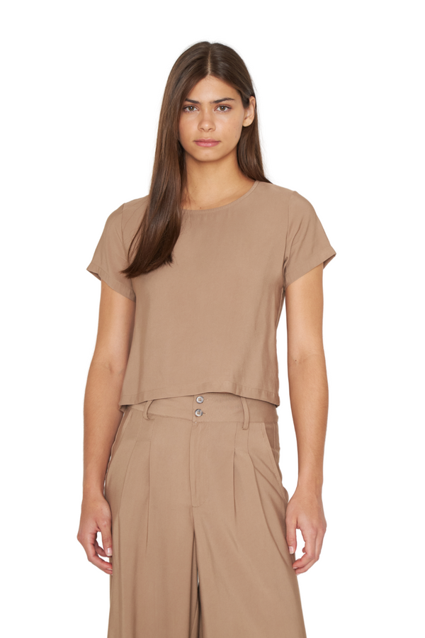 png_1500x1500_69748184