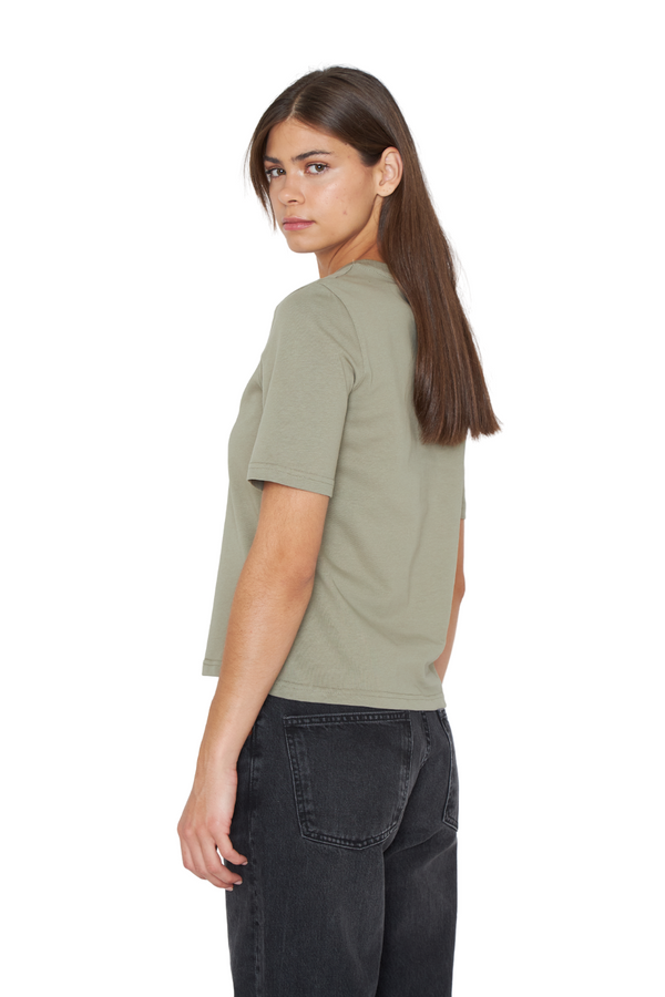 png_1500x1500_69749269