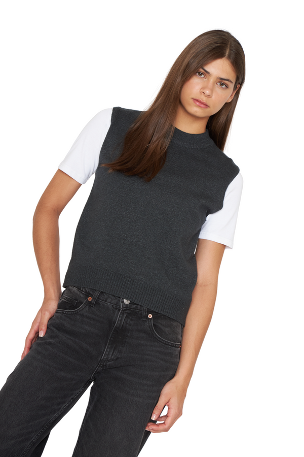 png_1500x1500_69374893