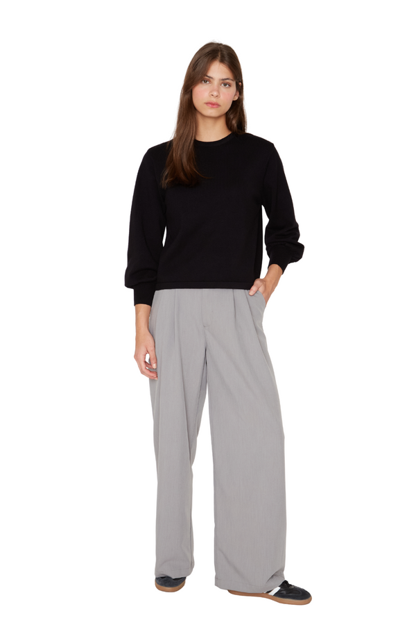 png_1500x1500_69756773