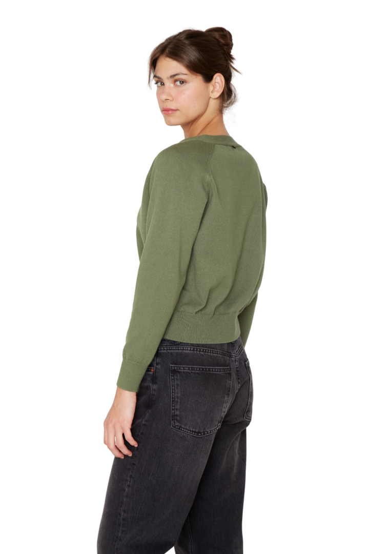 png_1500x1500_69757957